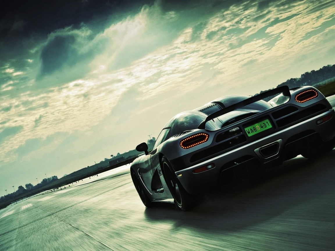 Супер кар Koenigsegg CCX