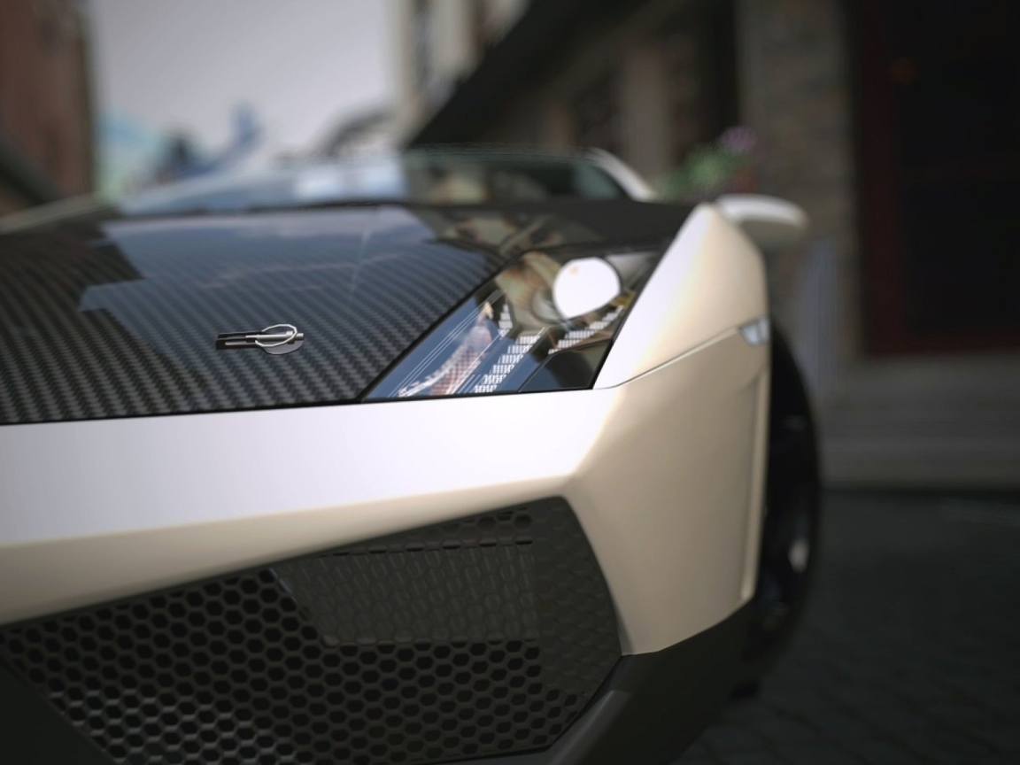 Карбоновый капот белого Ламборгини