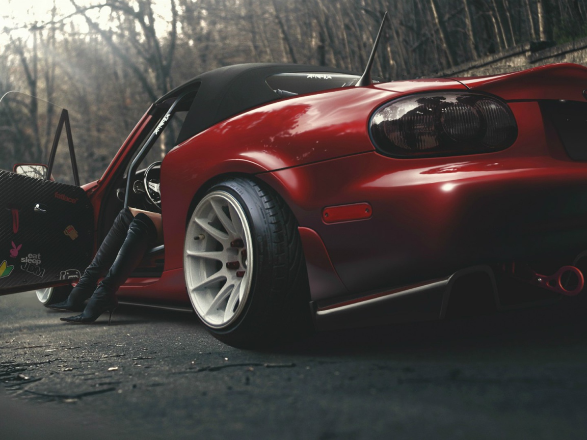 Красная Mazda Miata MX-5