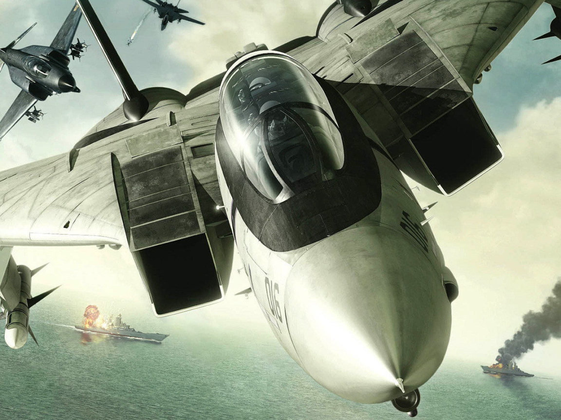 Самолет атакует корабли