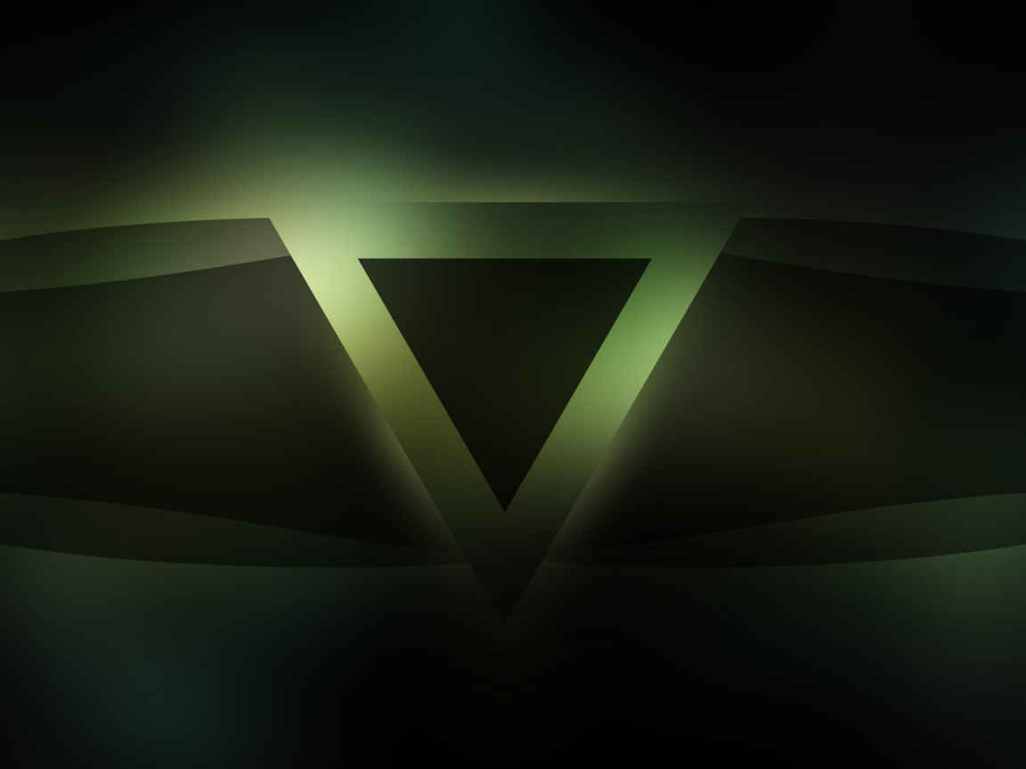 Темный зеленый треугольник