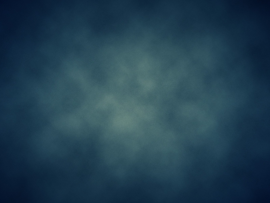 Белая дымка на голубом фоне