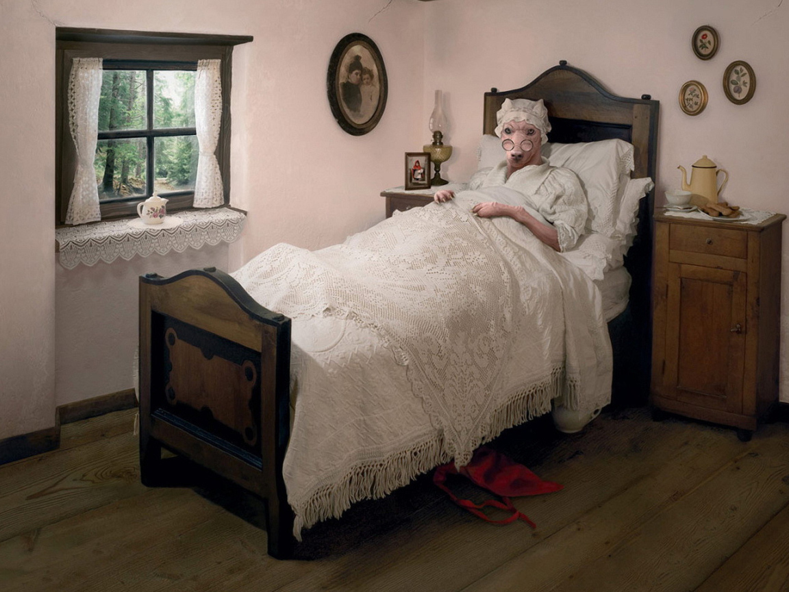 Волк в кровати