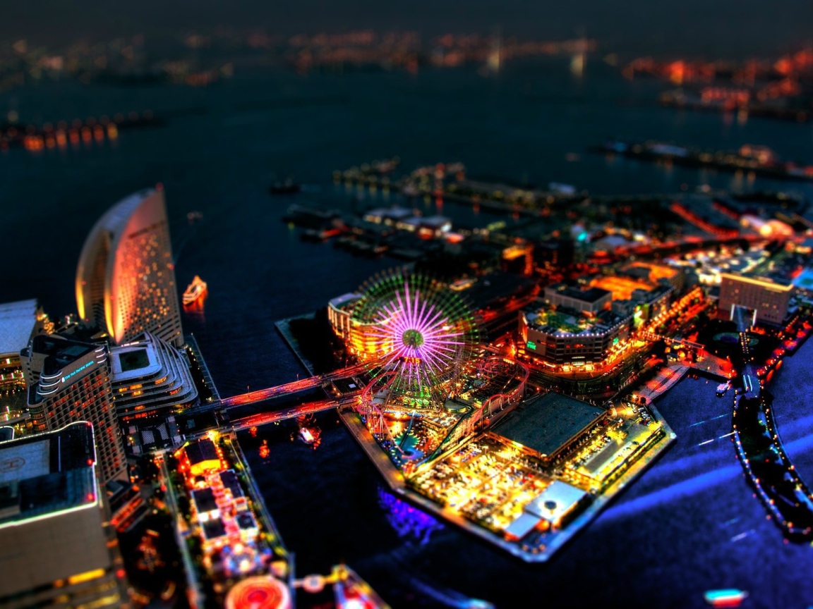 Парк развлечений среди воды в Японии