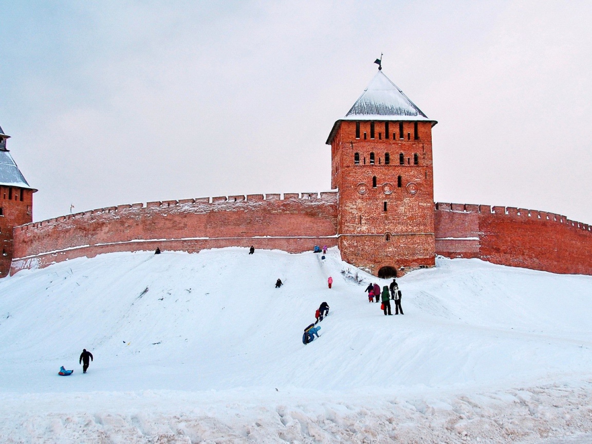 Старинная крепость в Великом Новгороде
