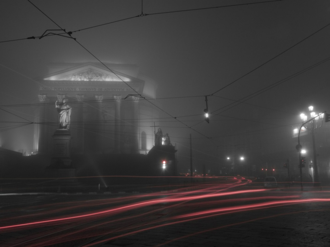 Туманный город Турин, Италия