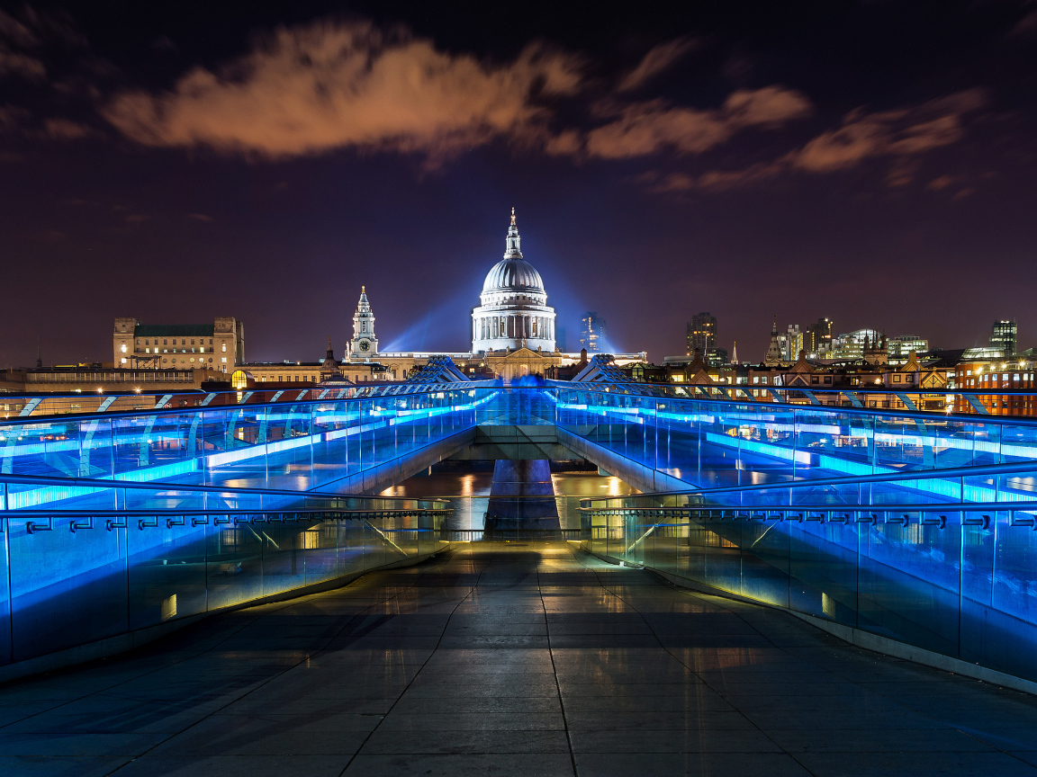 Лондон при синем свете