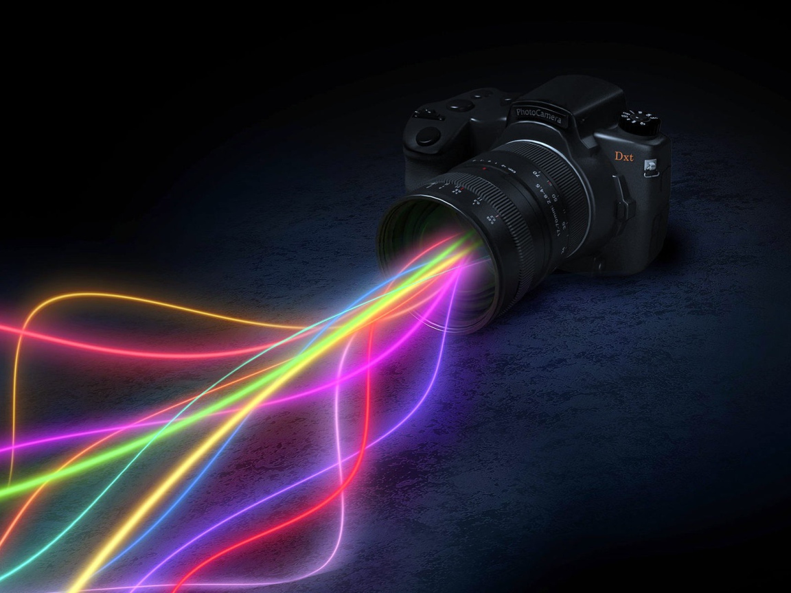 Цветные волны из объектива фотоаппарата