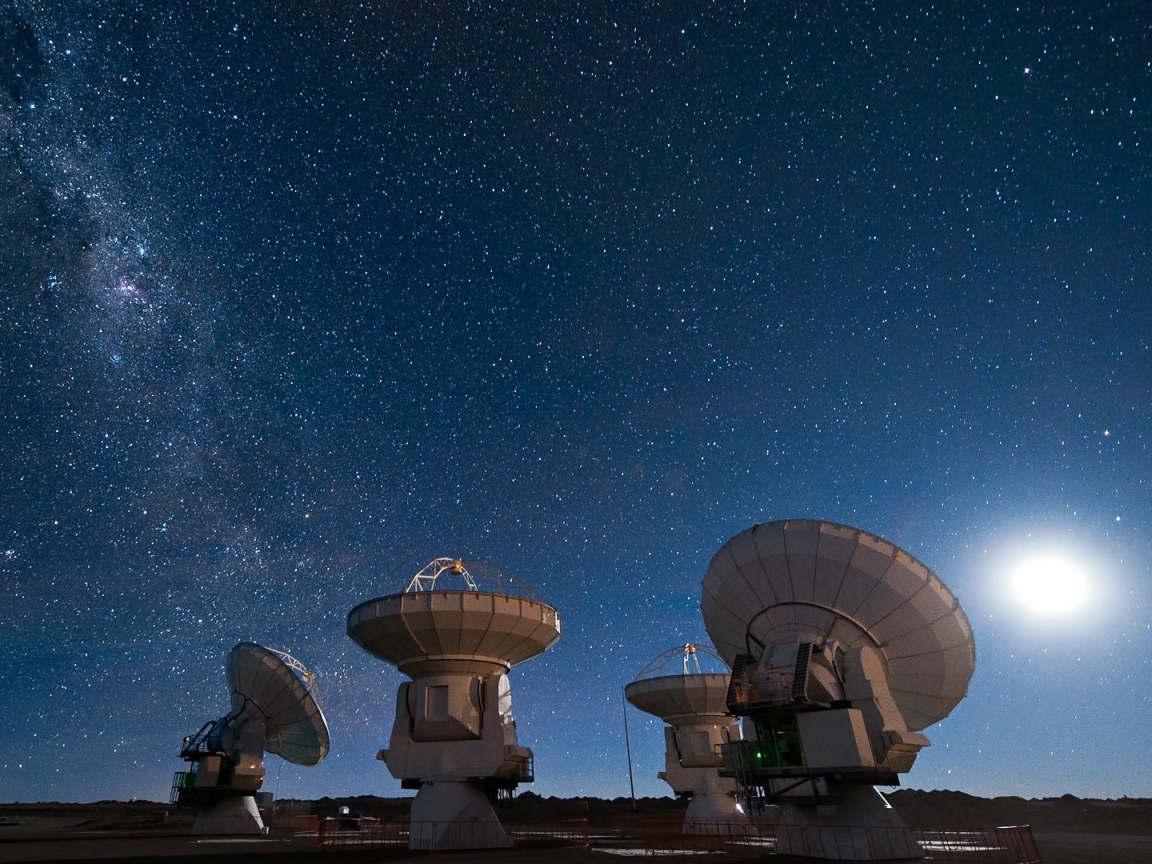 Радиотелескопы изучают небо