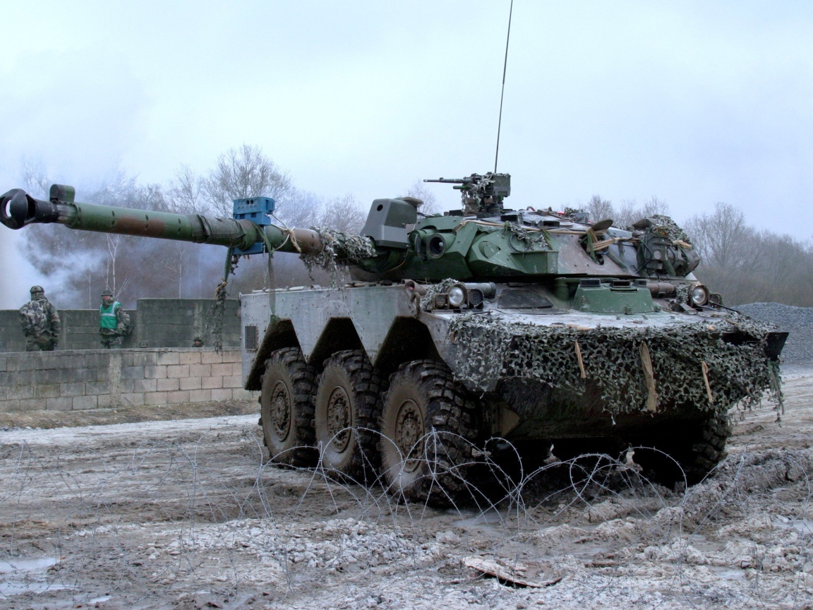 Самоходная артиллерийская установка на колесах