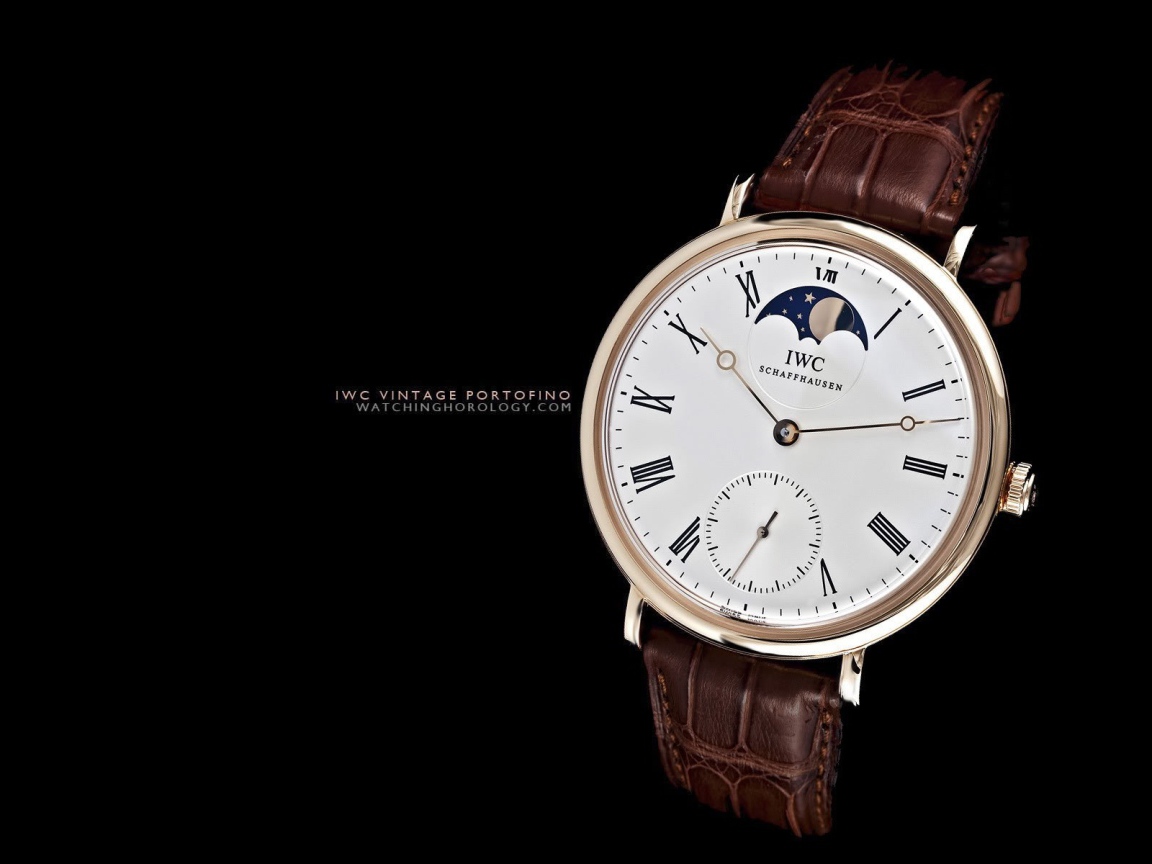 Стильные часы с коричневым кожаным ремешком