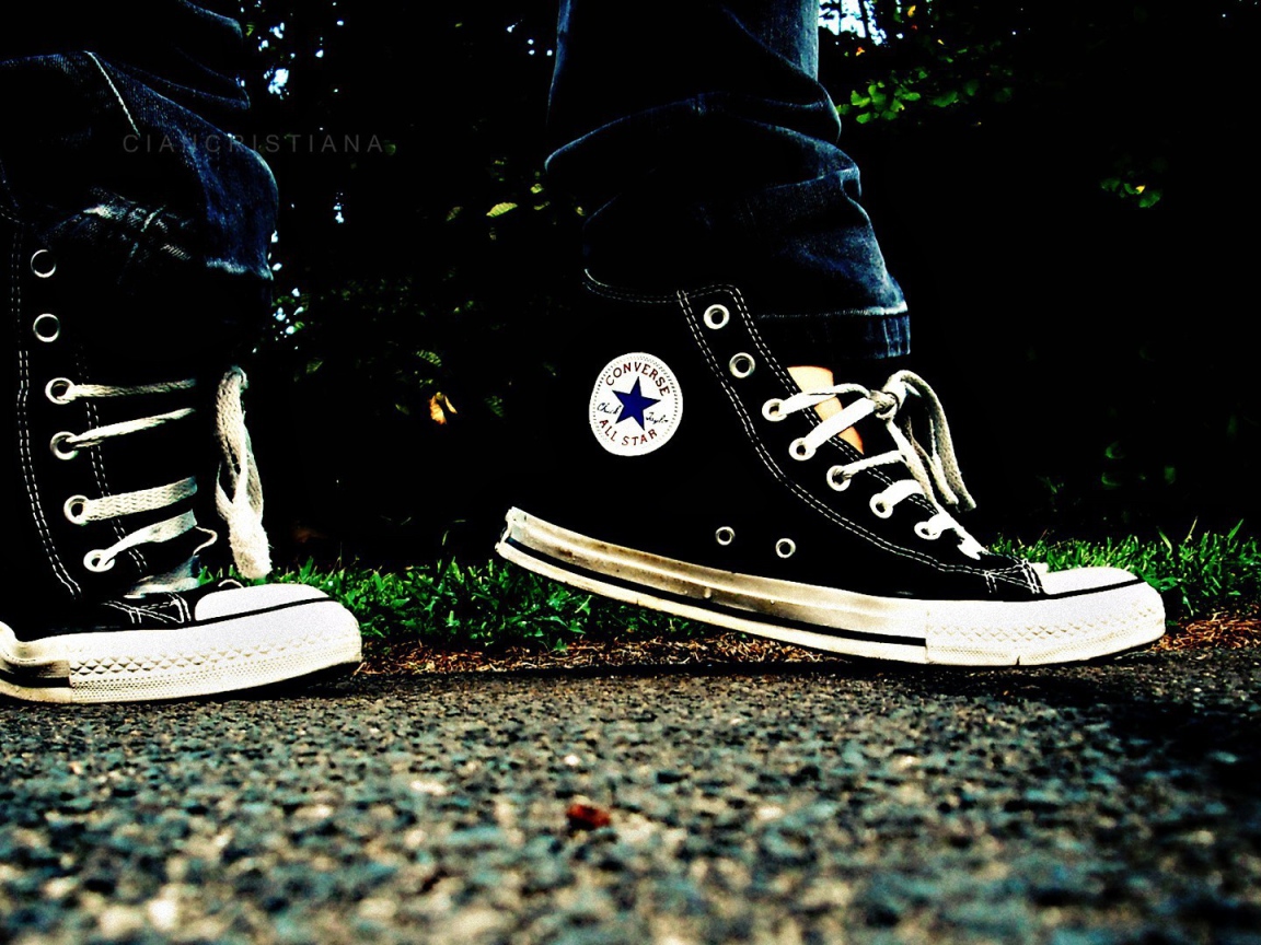 Прогулка в кедах Converse