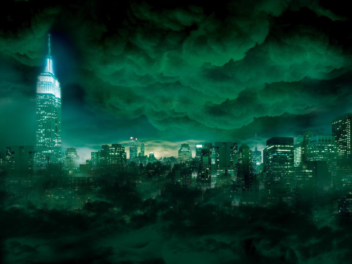 Мегаполис в зеленом тумане