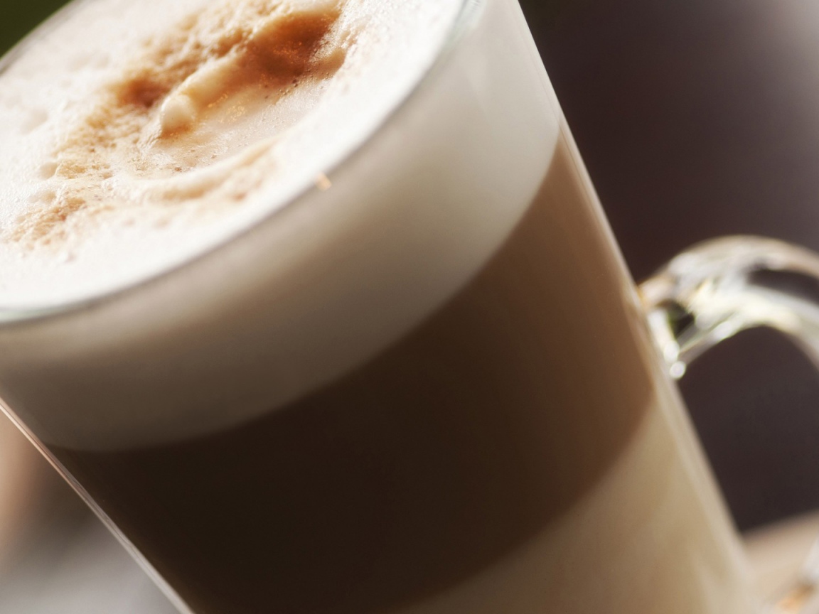 Многослойный кофейный напиток