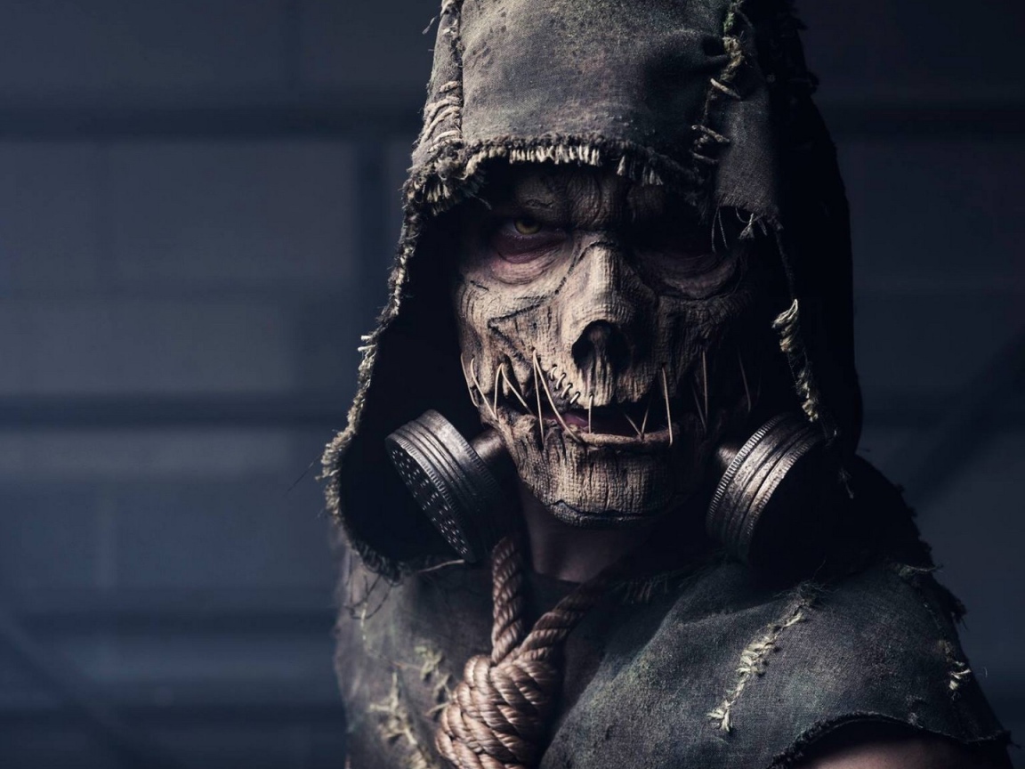 Персонаж Scarecrow в маске