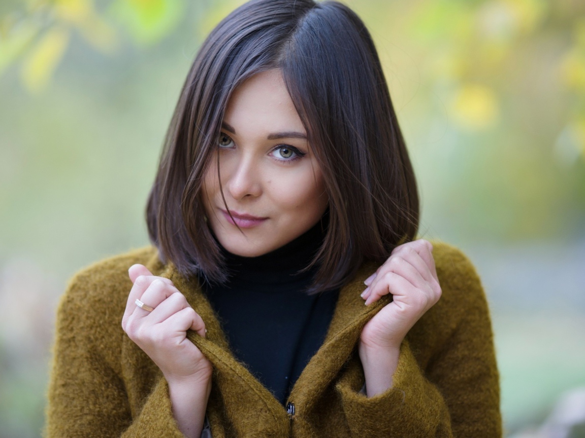 Модель брюнетка Виолетта