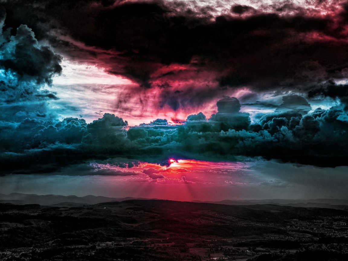 Мрачные облака на горизонте