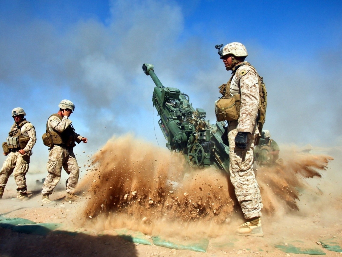 Работа артиллерии в пустыне