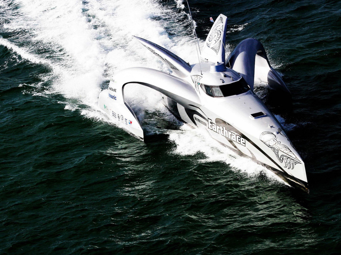 Моторная яхта