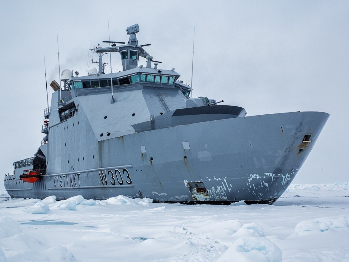 Корабль норвежской береговой охраны