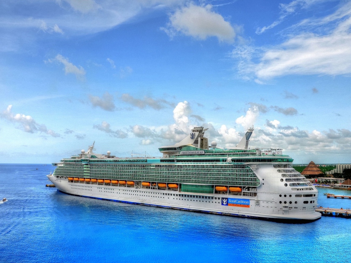 Королевский круизный лайнер на Карибах