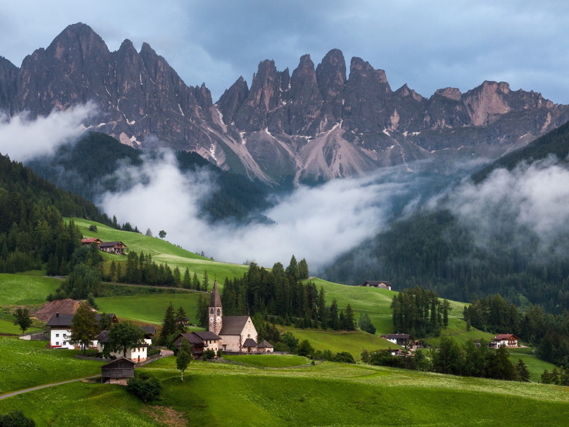 Деревня среди гор