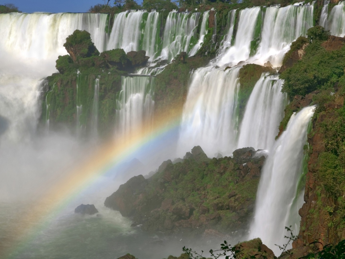 Радуга на водопаде Игуасу