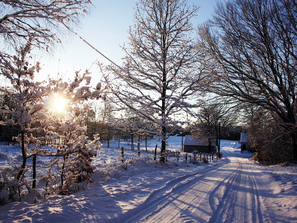 Зимняя дорога в Швеции