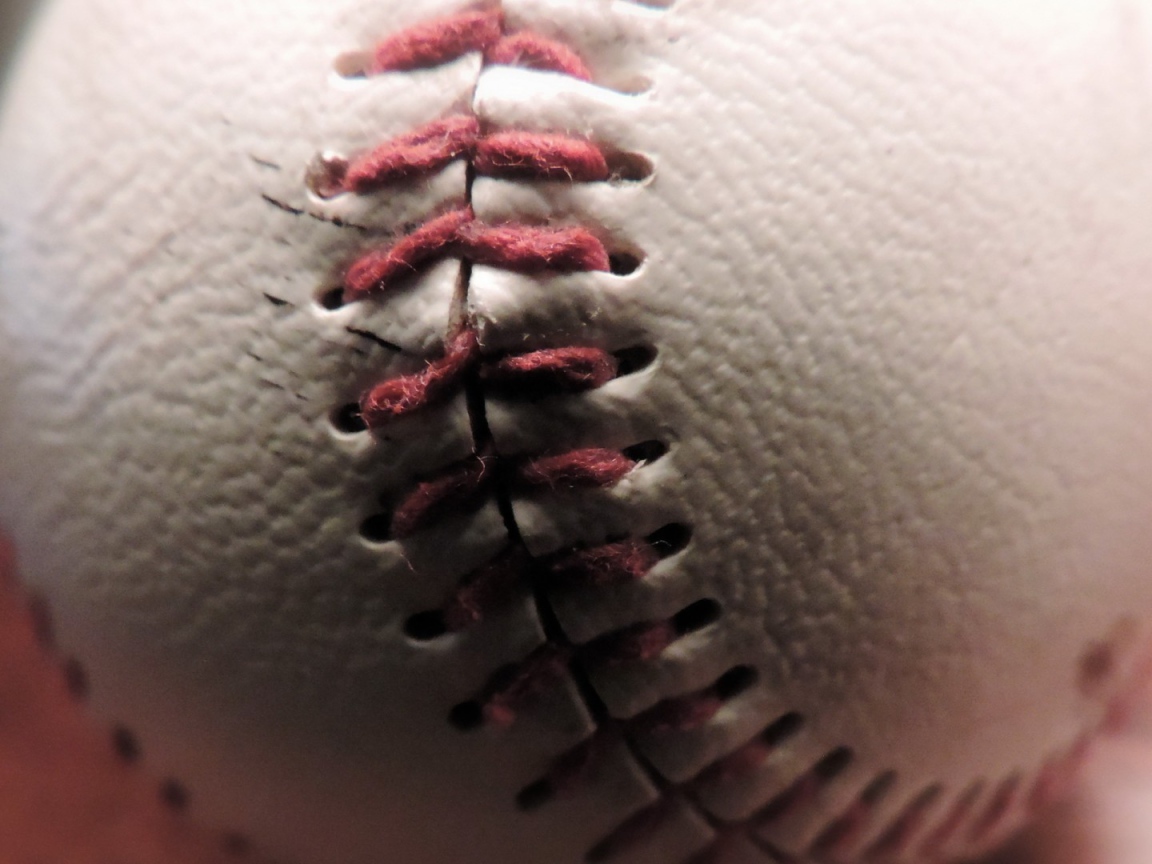 Прошивка на баскетбольном мяче