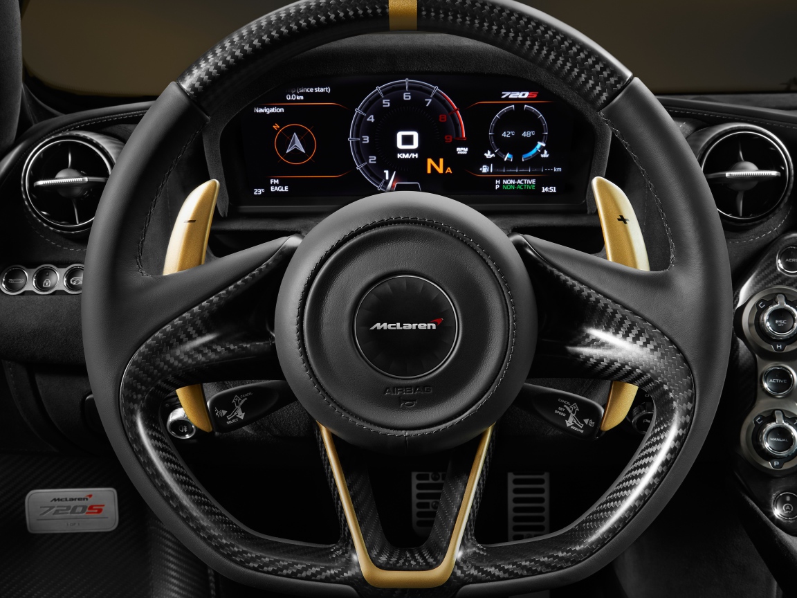 Кожаный руль автомобиля McLaren 720S, 2018