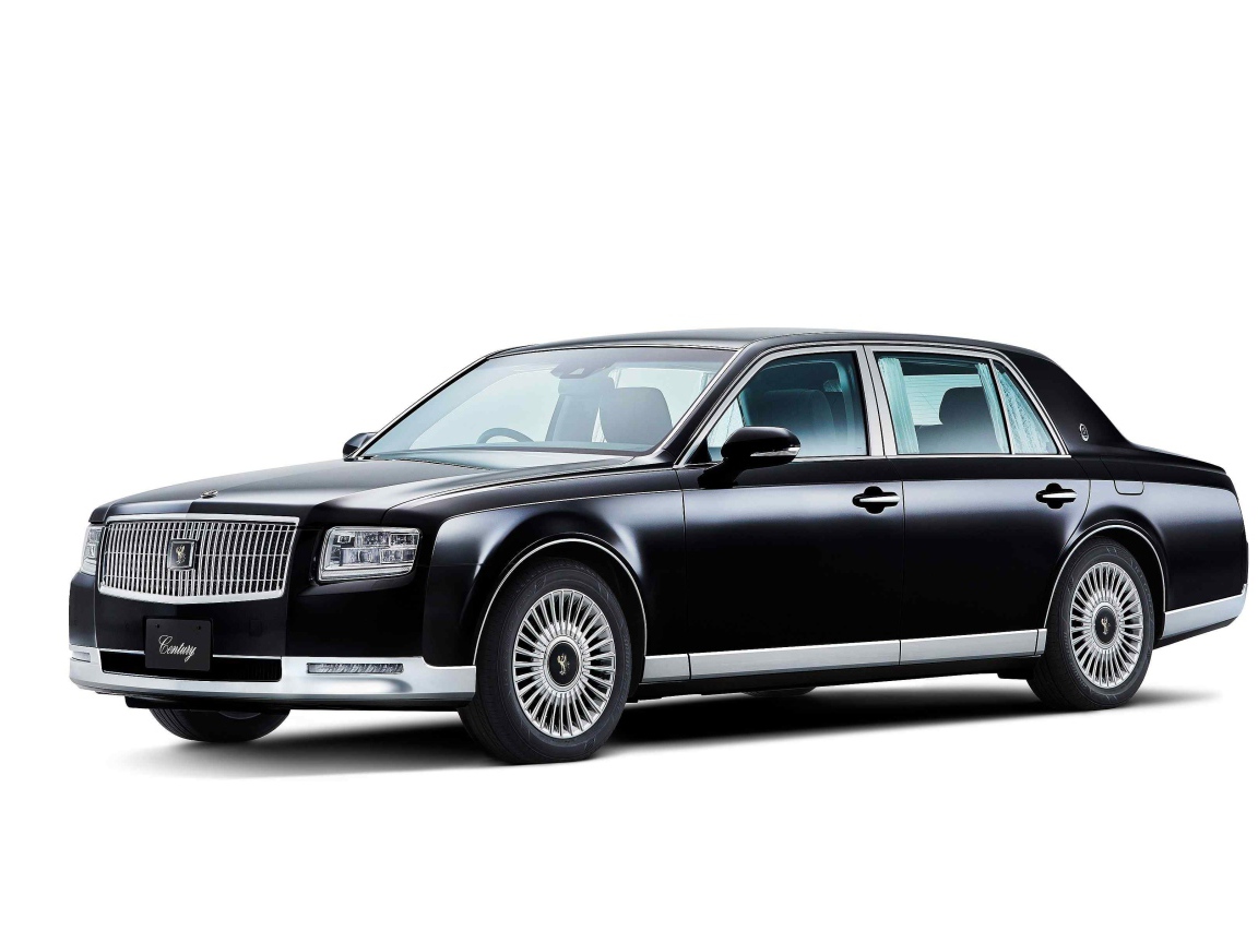 Стильный черный автомобиль Toyota Century, 2018 на белом фоне
