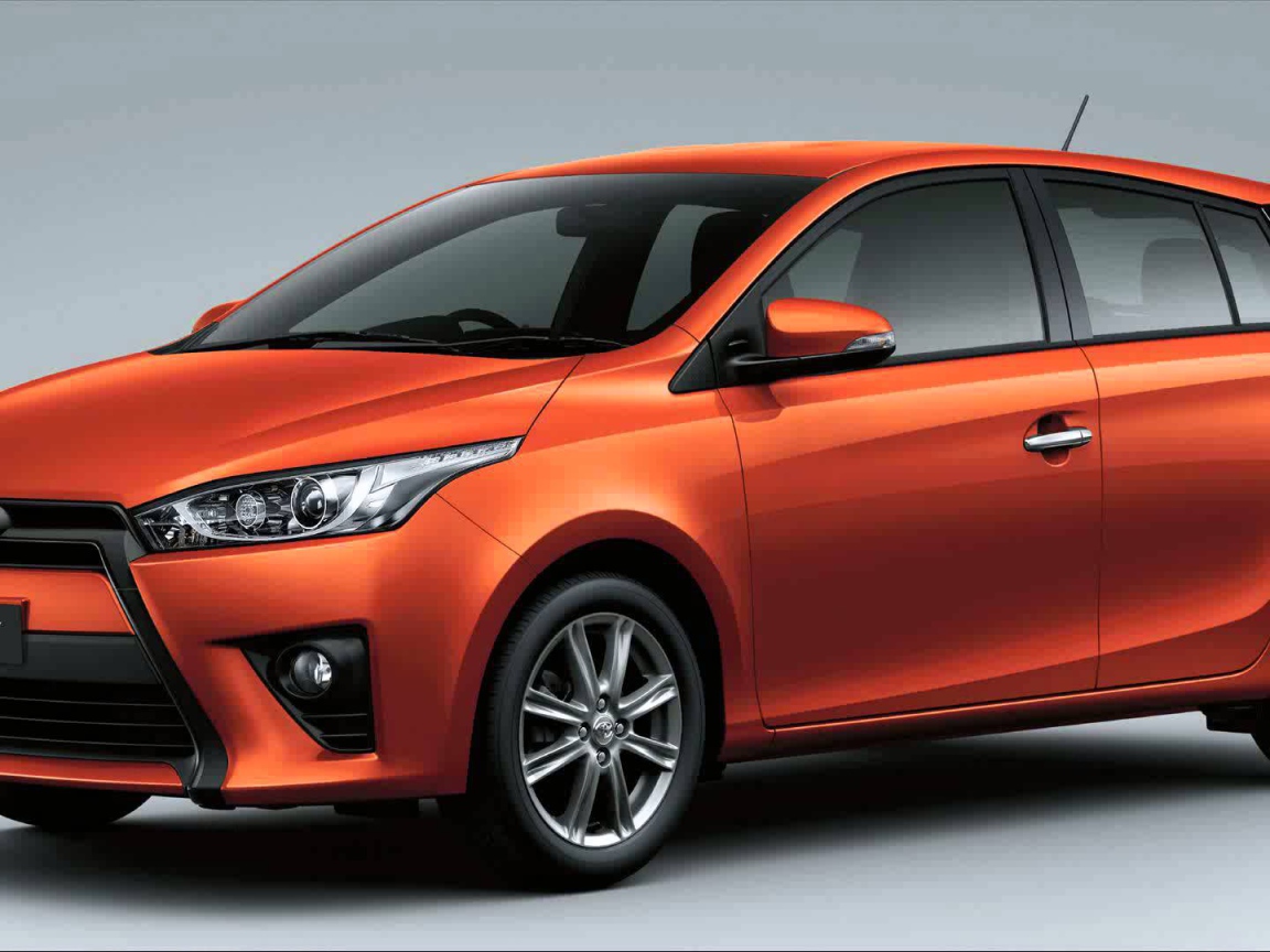 Toyota Yaris Hatchback модель 2017 года 