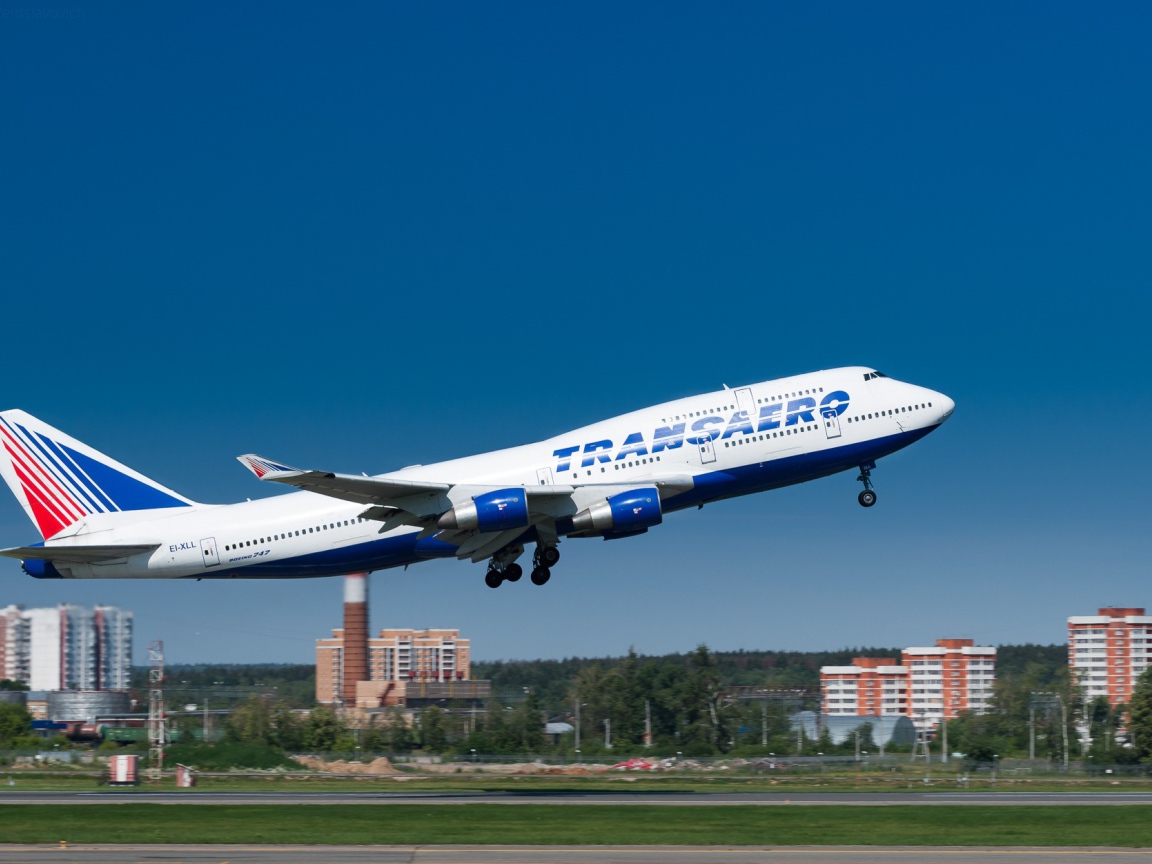 Boeing 747-412 EI-XLL  российской авиакомпании Transaero 