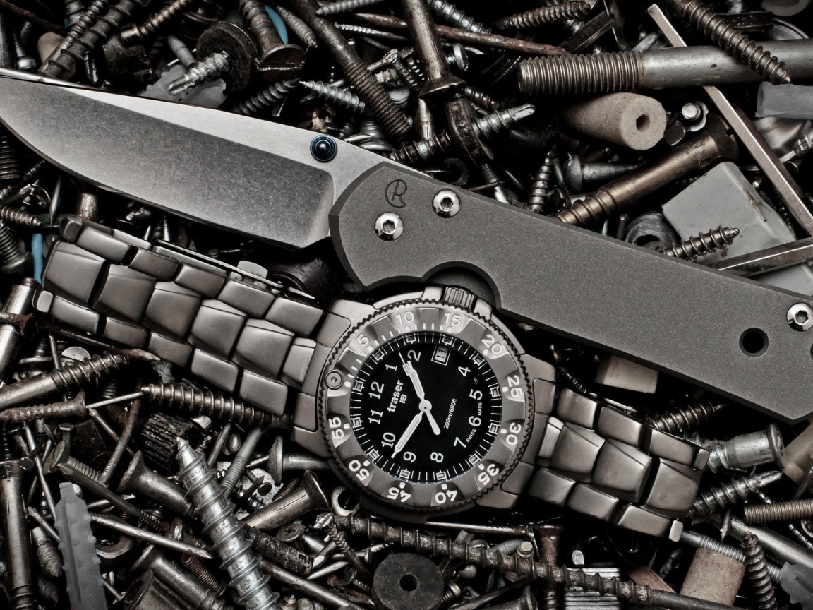 Складной нож, дорогие  часы и винты 