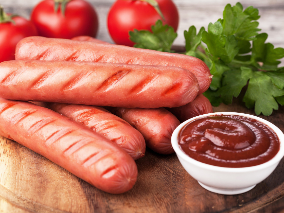 Сосиски барбекю с соусом 