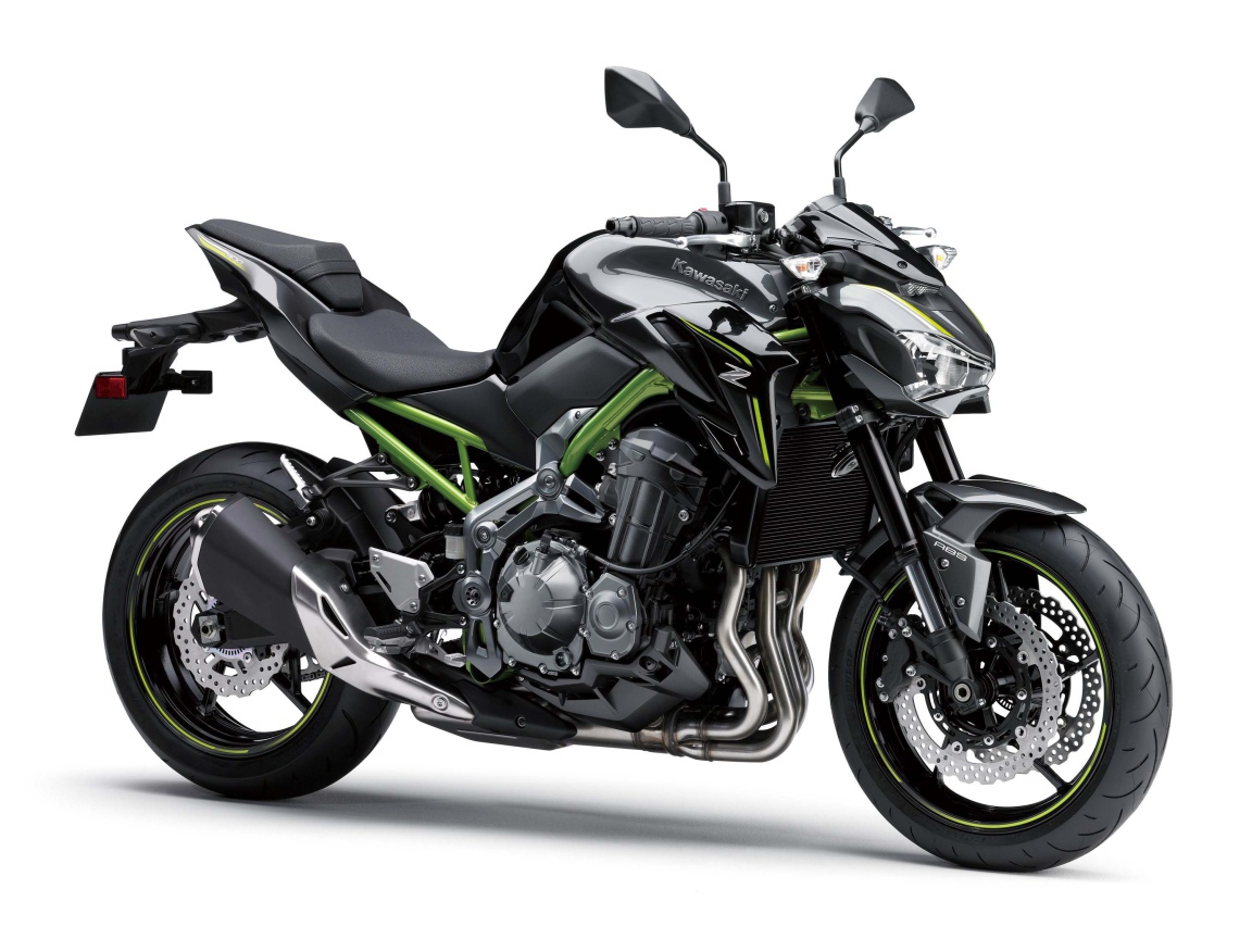 Мотоцикл  Kawasaki Z900 ABS, 2017 на белом фоне 