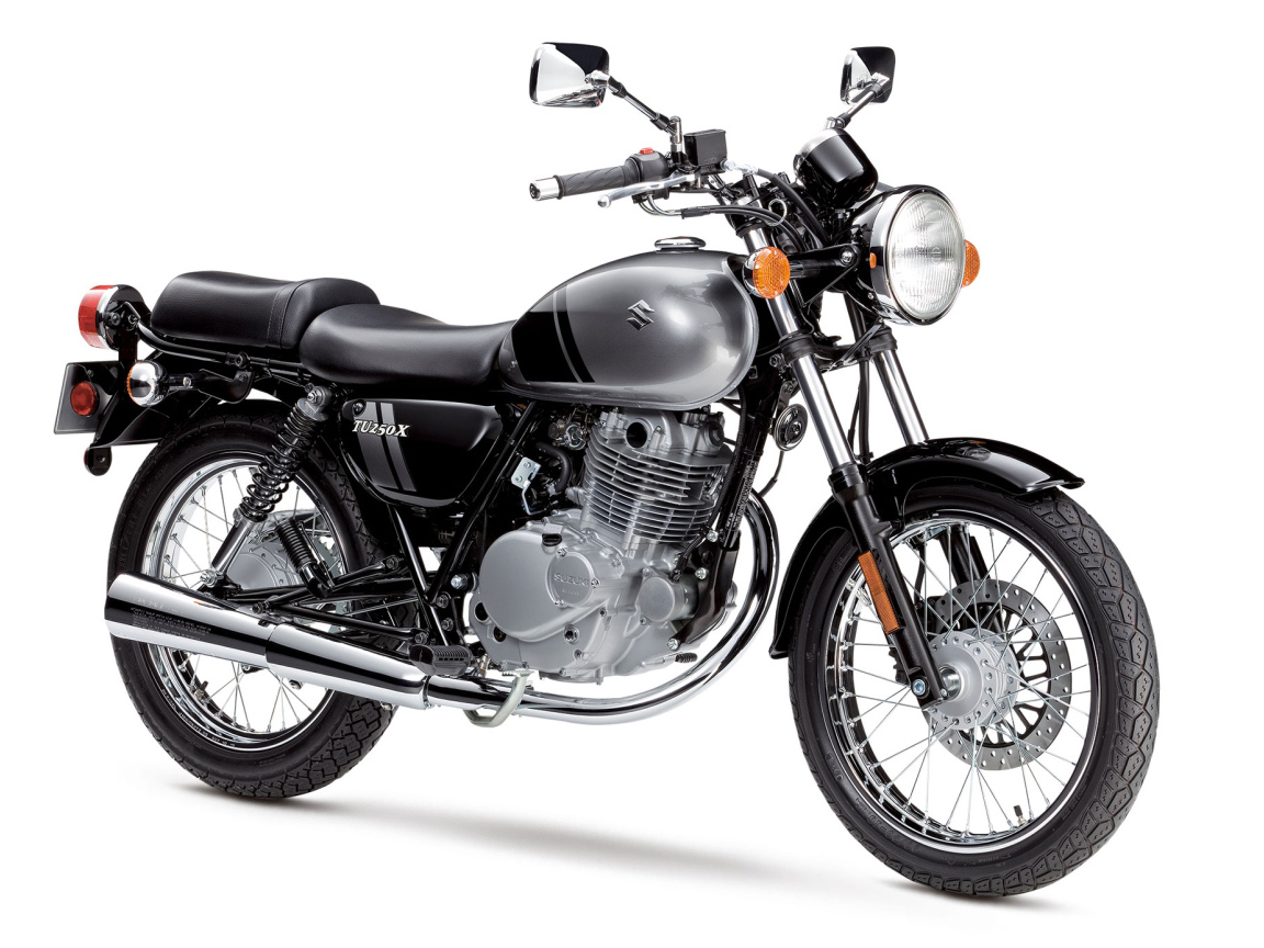 Мотоцикл Suzuki TU250X  на белом фоне 
