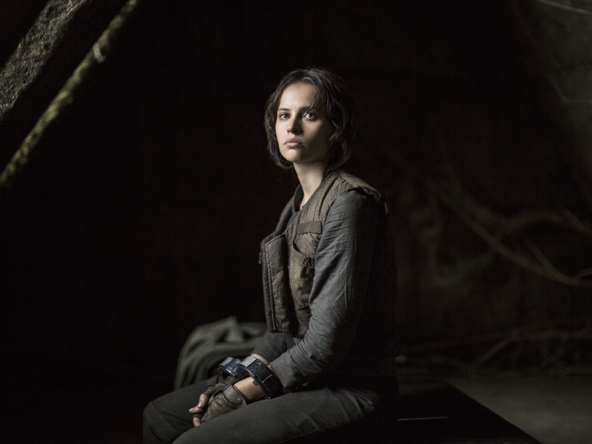 Джин Эрсо в наручниках фильм Изгой-один. Звёздные войны Истории 