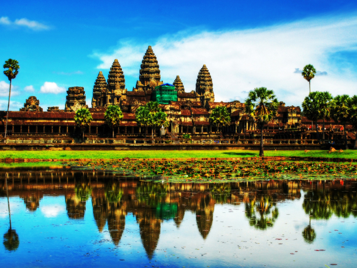 Старинная красота храма Ангкор Ват  