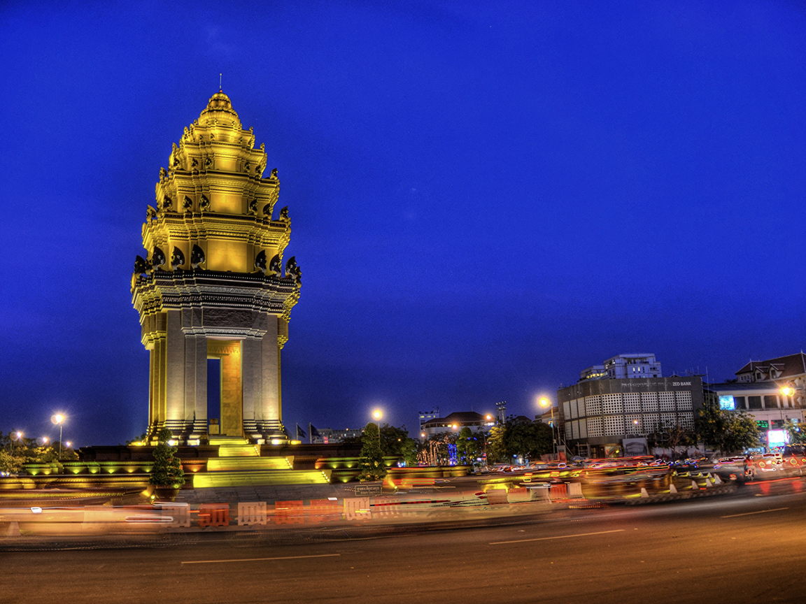 Монумент Независимости  в Пномпене, Камбоджа 