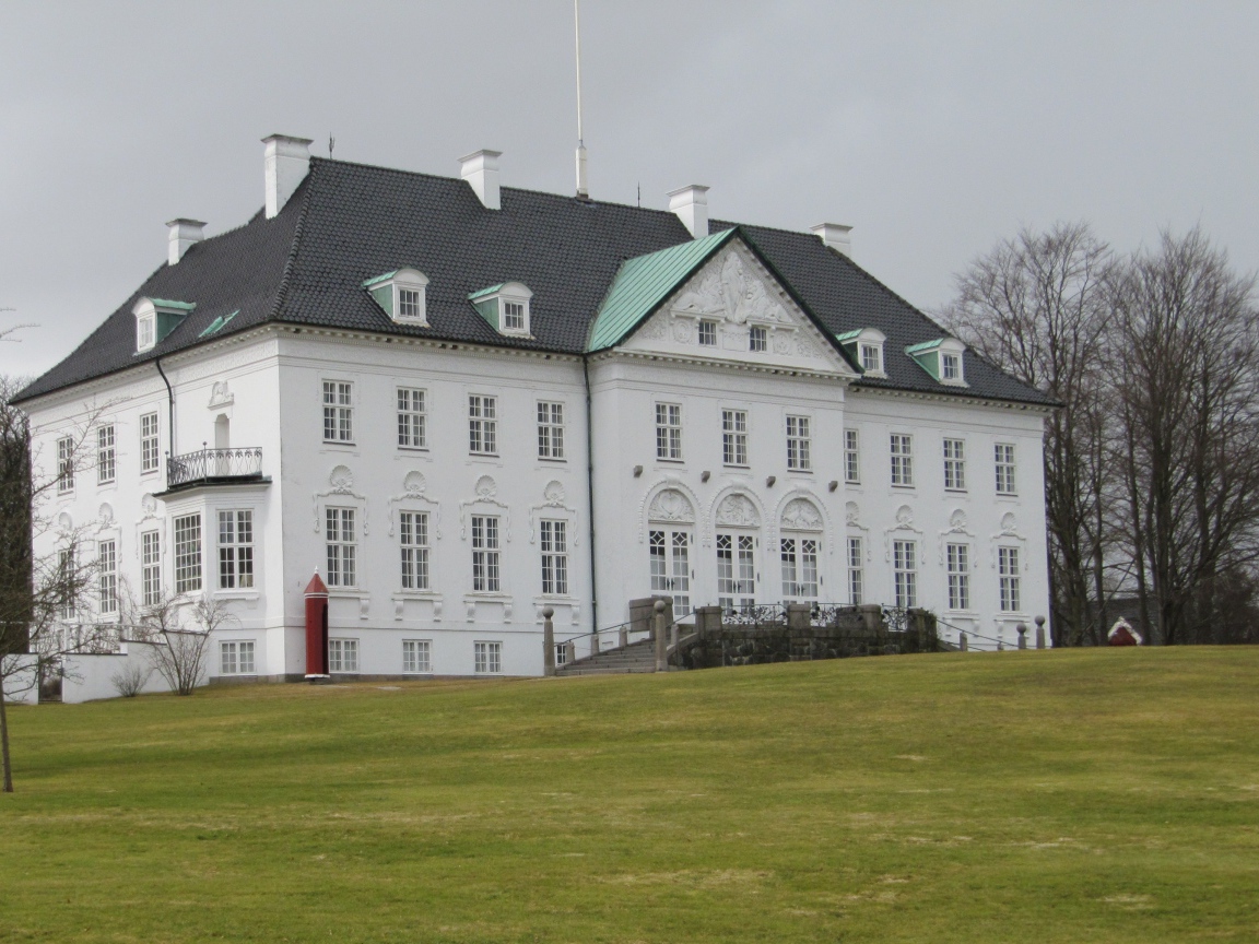 Дворец Марселисборг город Орхус, Дания 