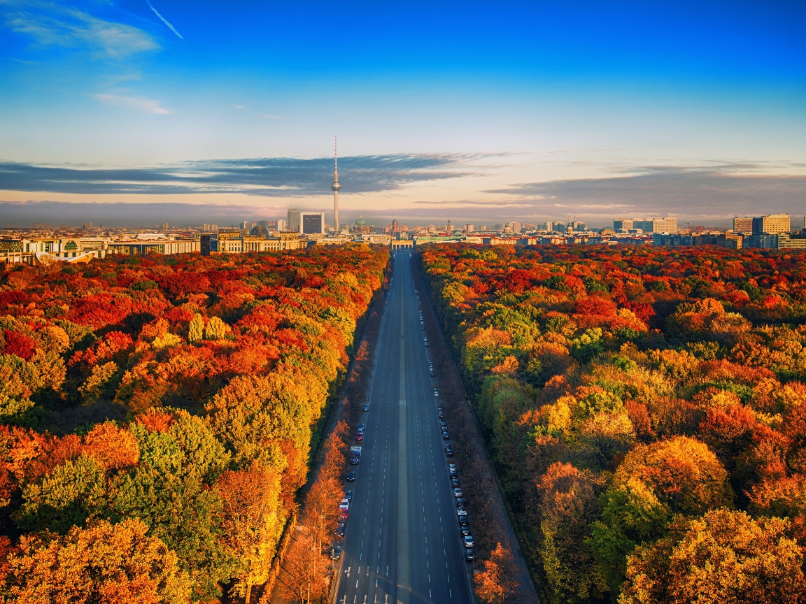 Осенний автобан Берлин, Германия 