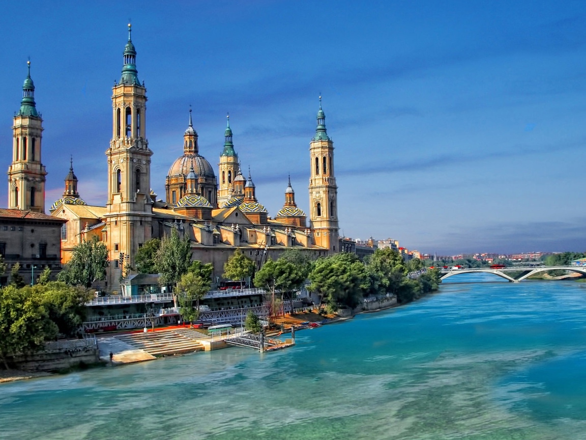 Кафедральный собор-базилика Богородицы Пилар, Сарагоса. Испания 