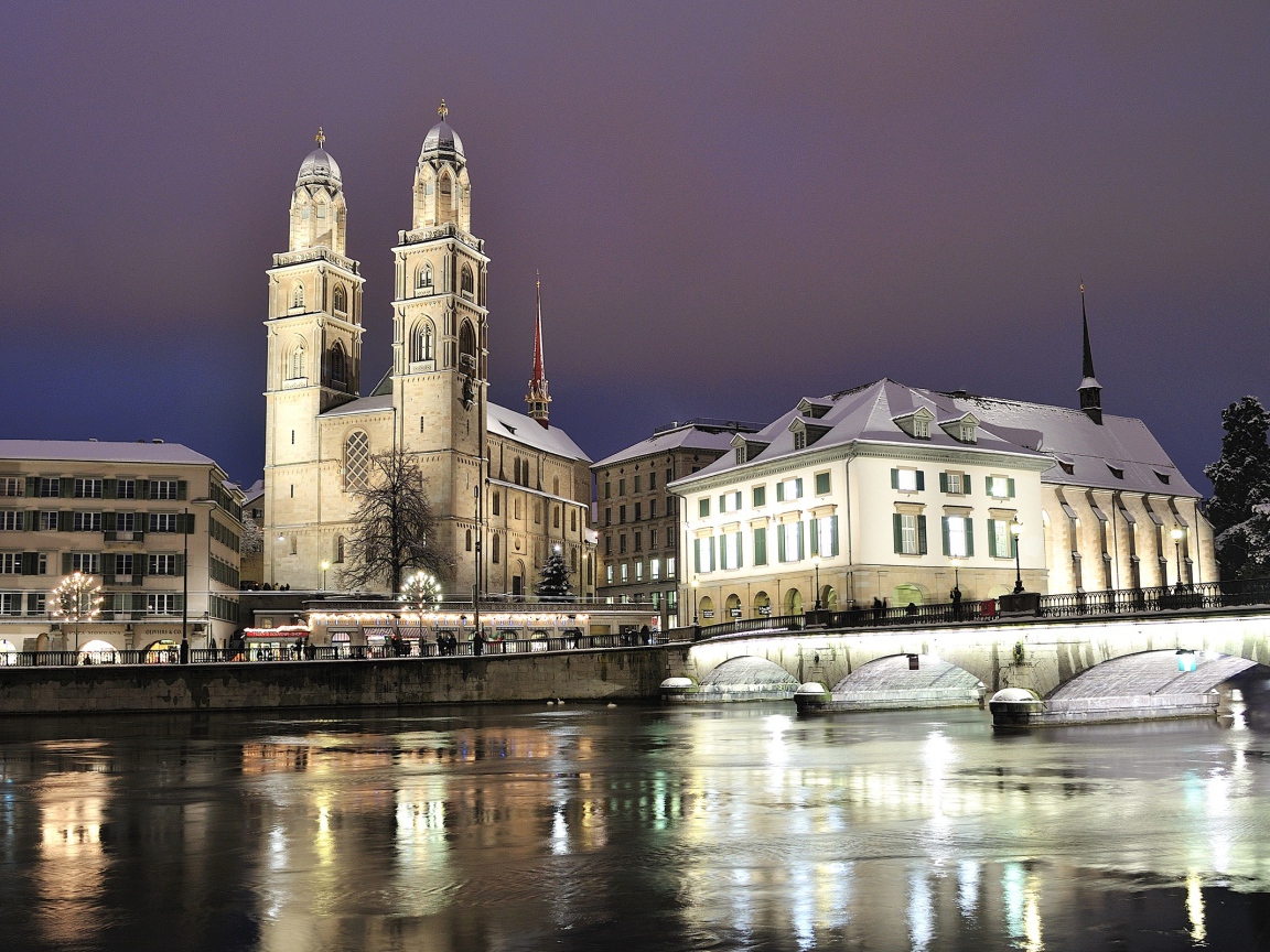 Протестантская церковь Гроссмюнстер в Цюрихе, Швейцария