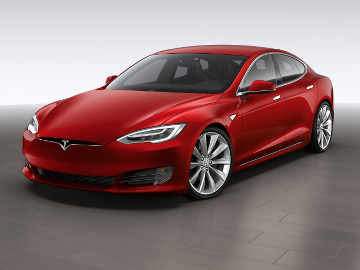Электрокар Tesla Model S 2016 года