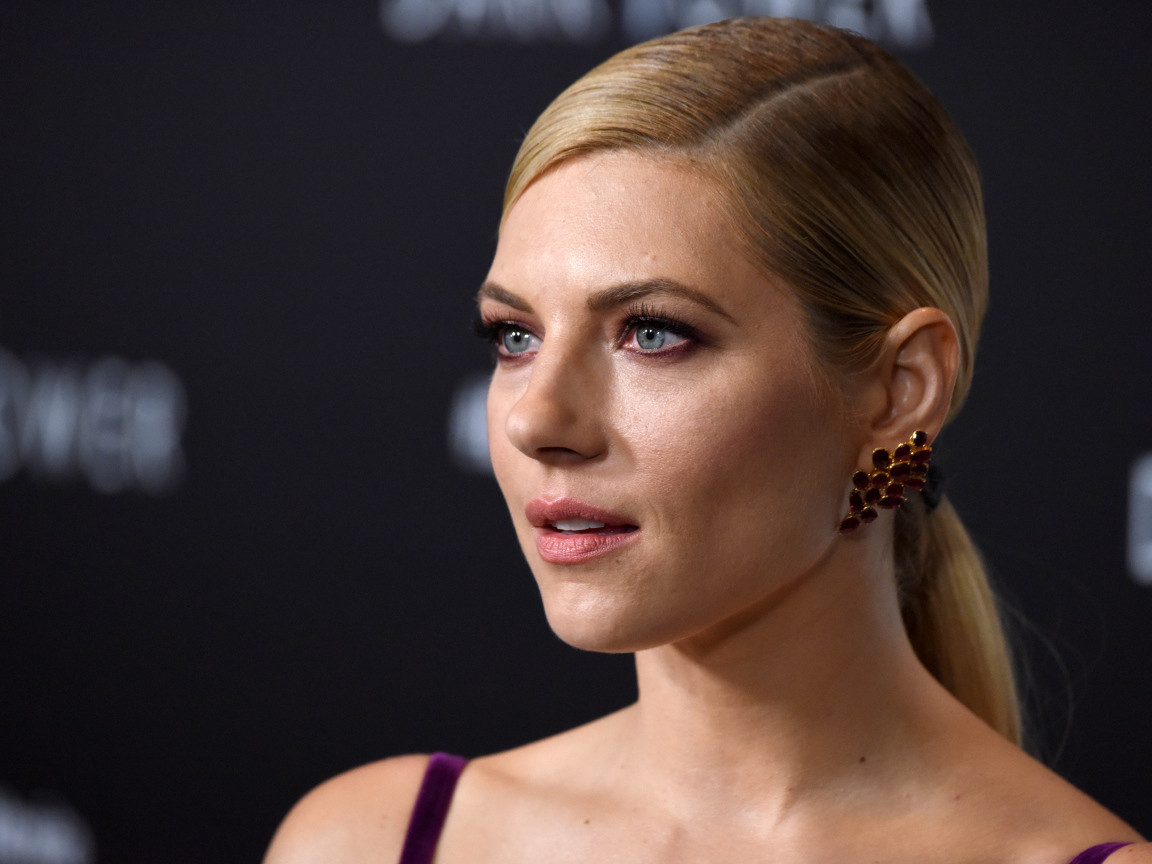 Молодая канадская актриса Кэтрин Винник