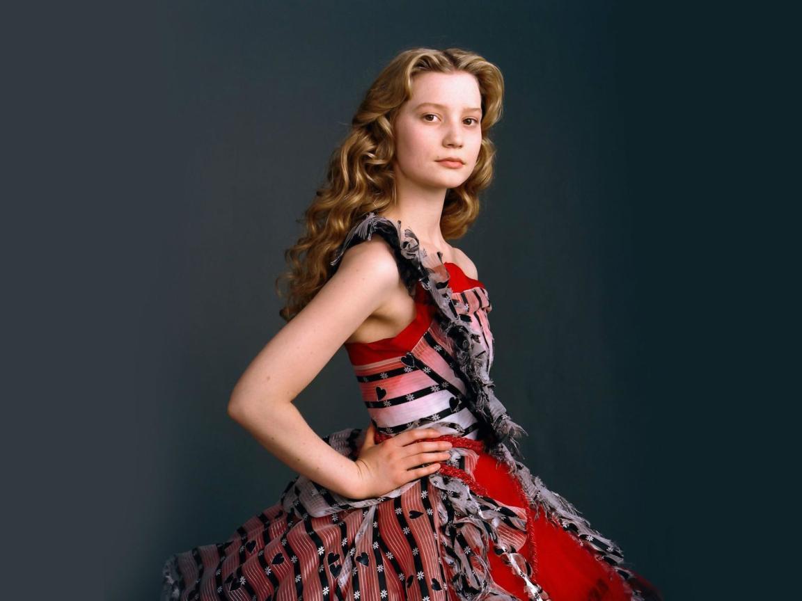 Молодая актриса Миа Васиковска 