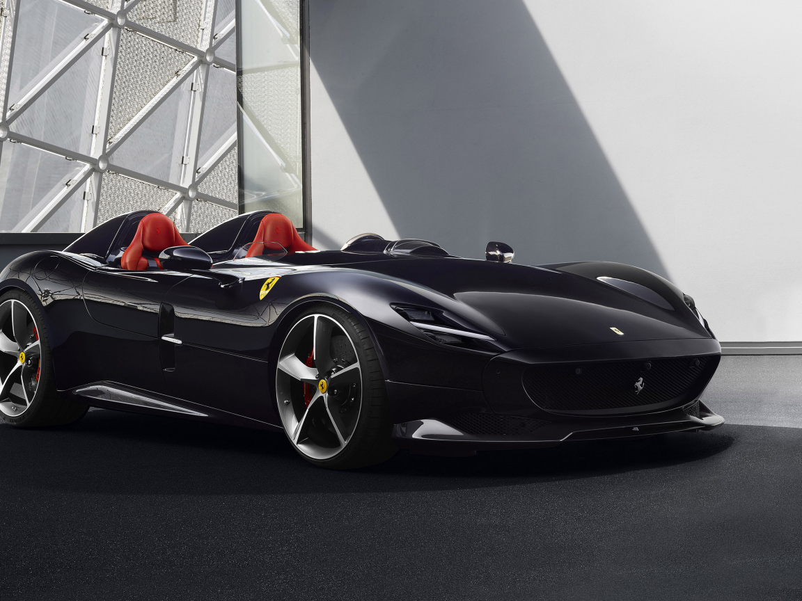 Черный кабриолет Ferrari Monza SP2  2019 года