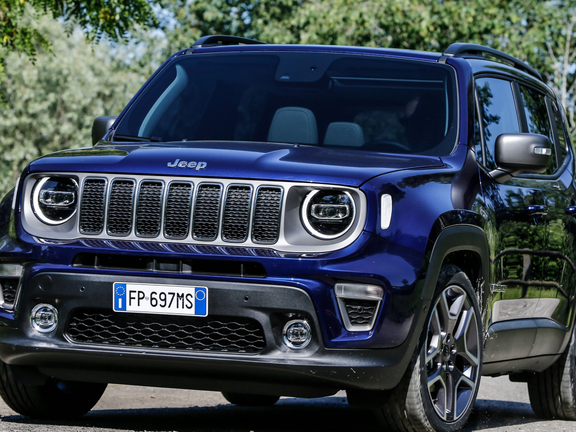Черный Jeep Renegade Limited 2018
