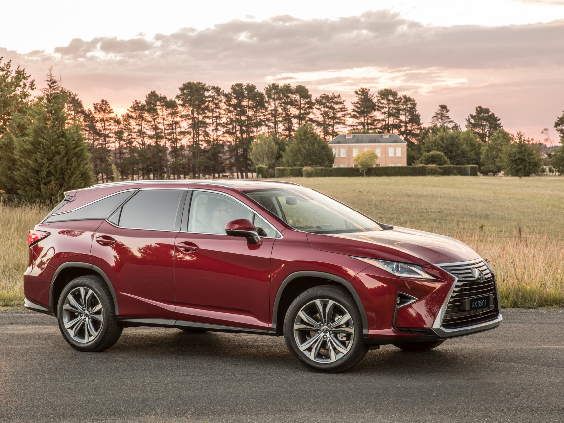 Бордовый японский автомобиль Lexus RX 350L, 2018 года